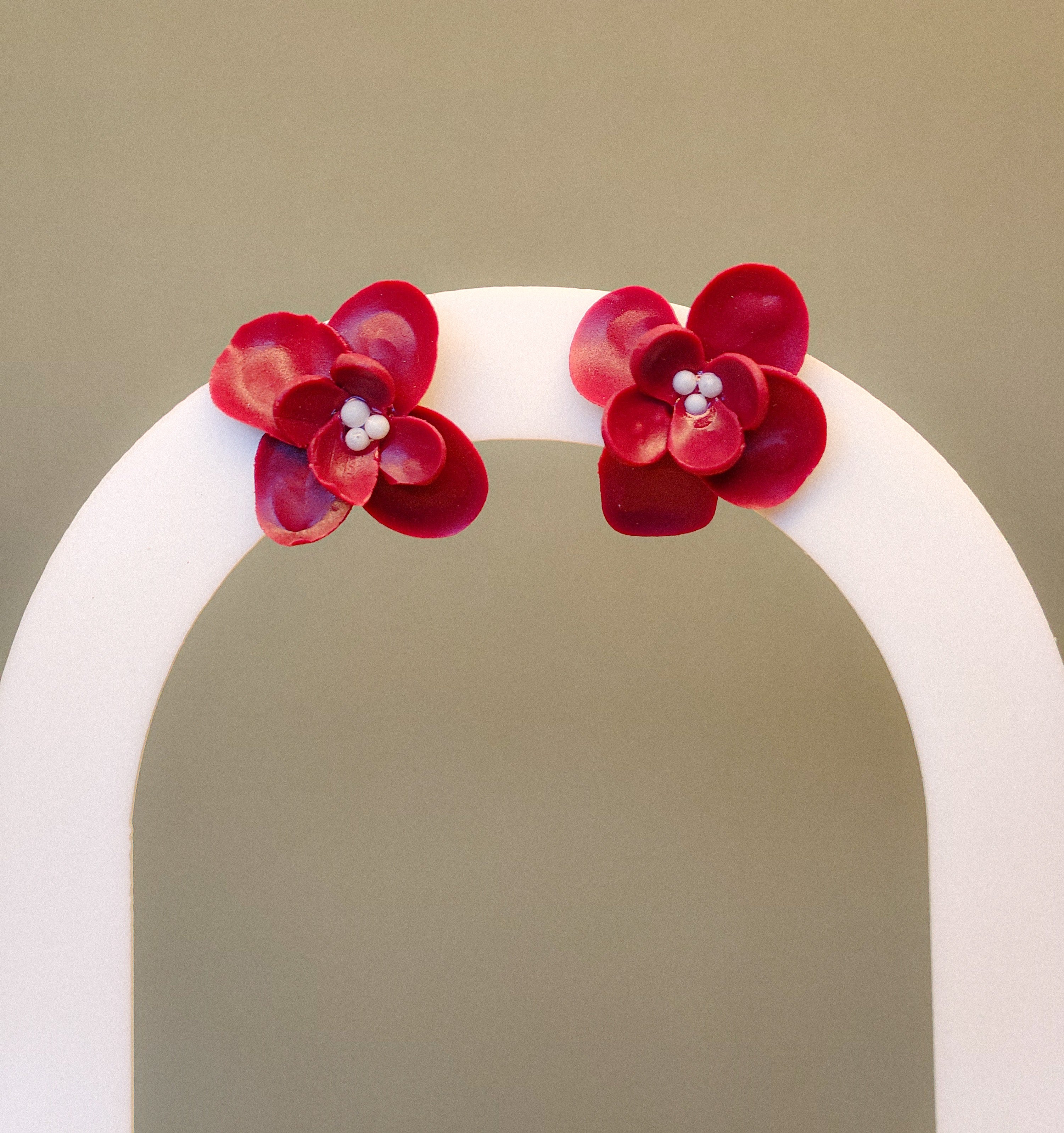 Blossom Field – Berry Studs