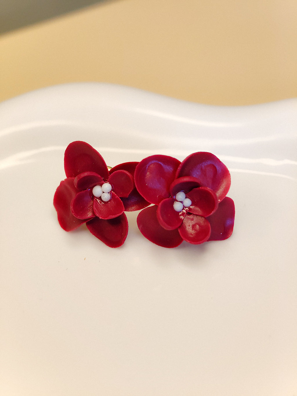 Blossom Field – Berry Studs