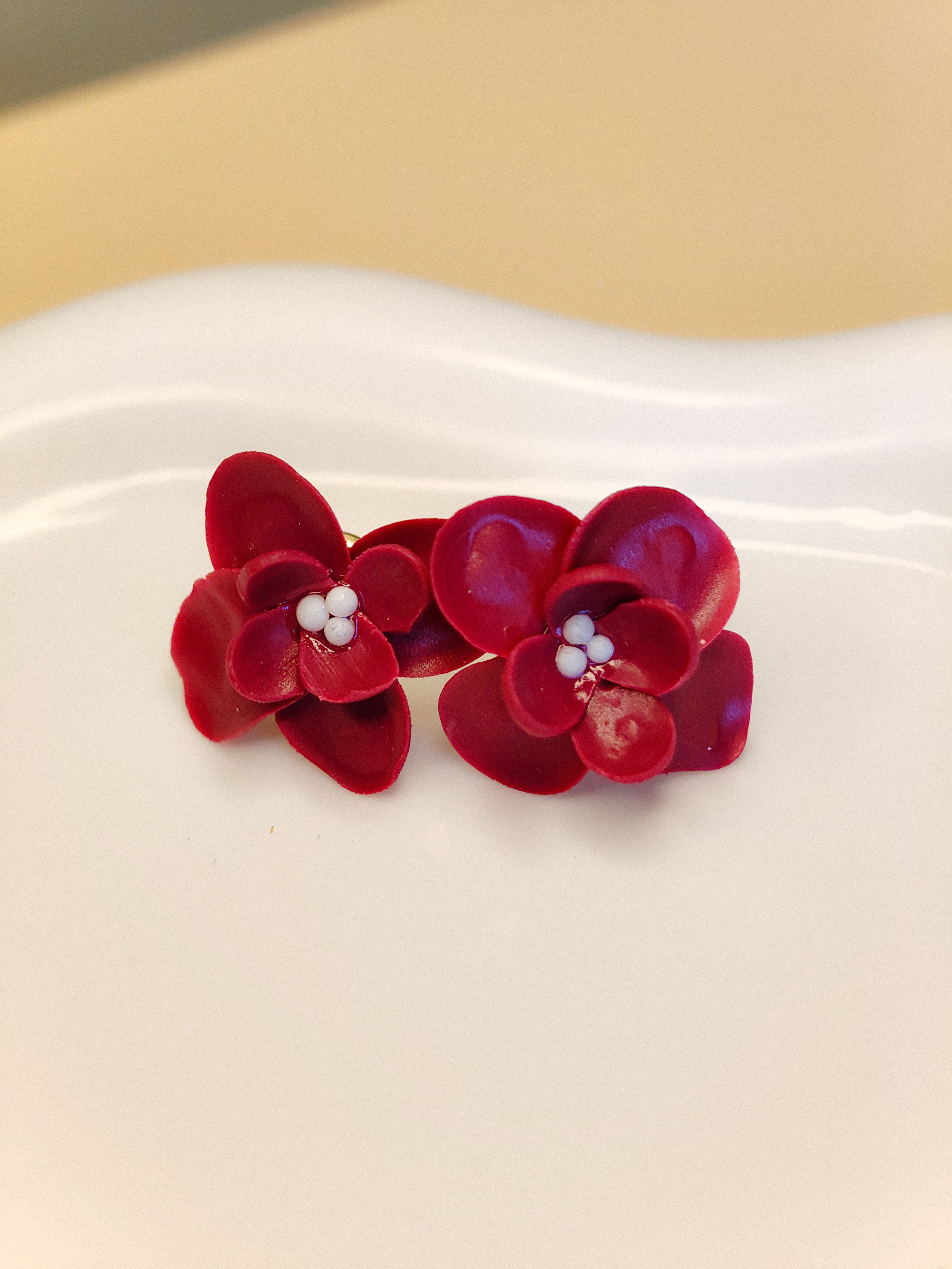 Blossom Field – Berry Studs