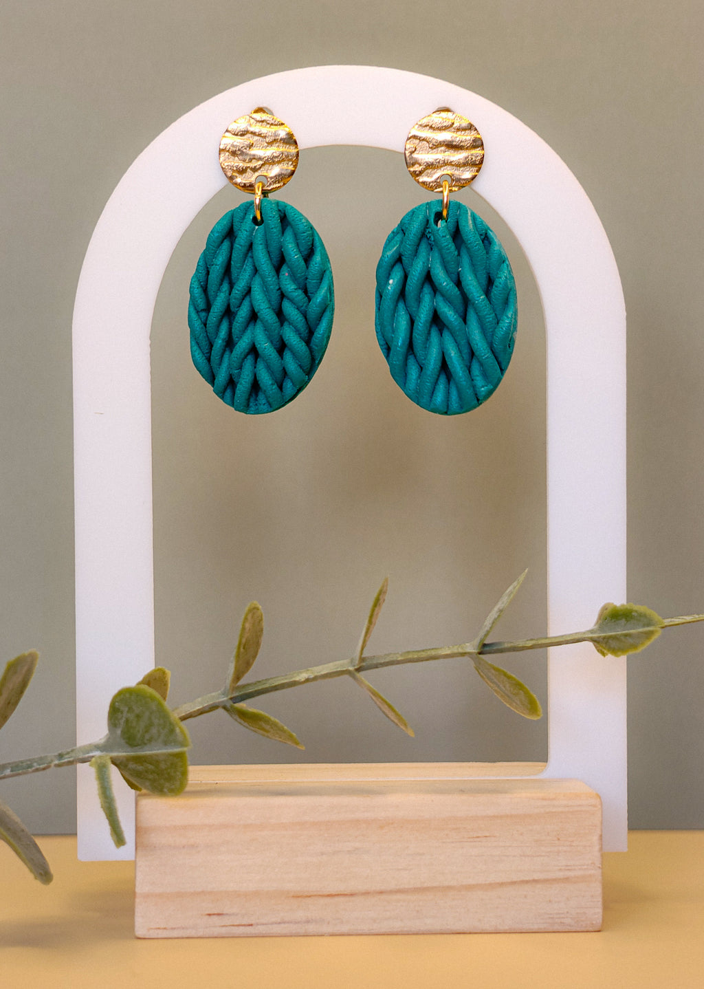 Knitted Evergreen - Ovals