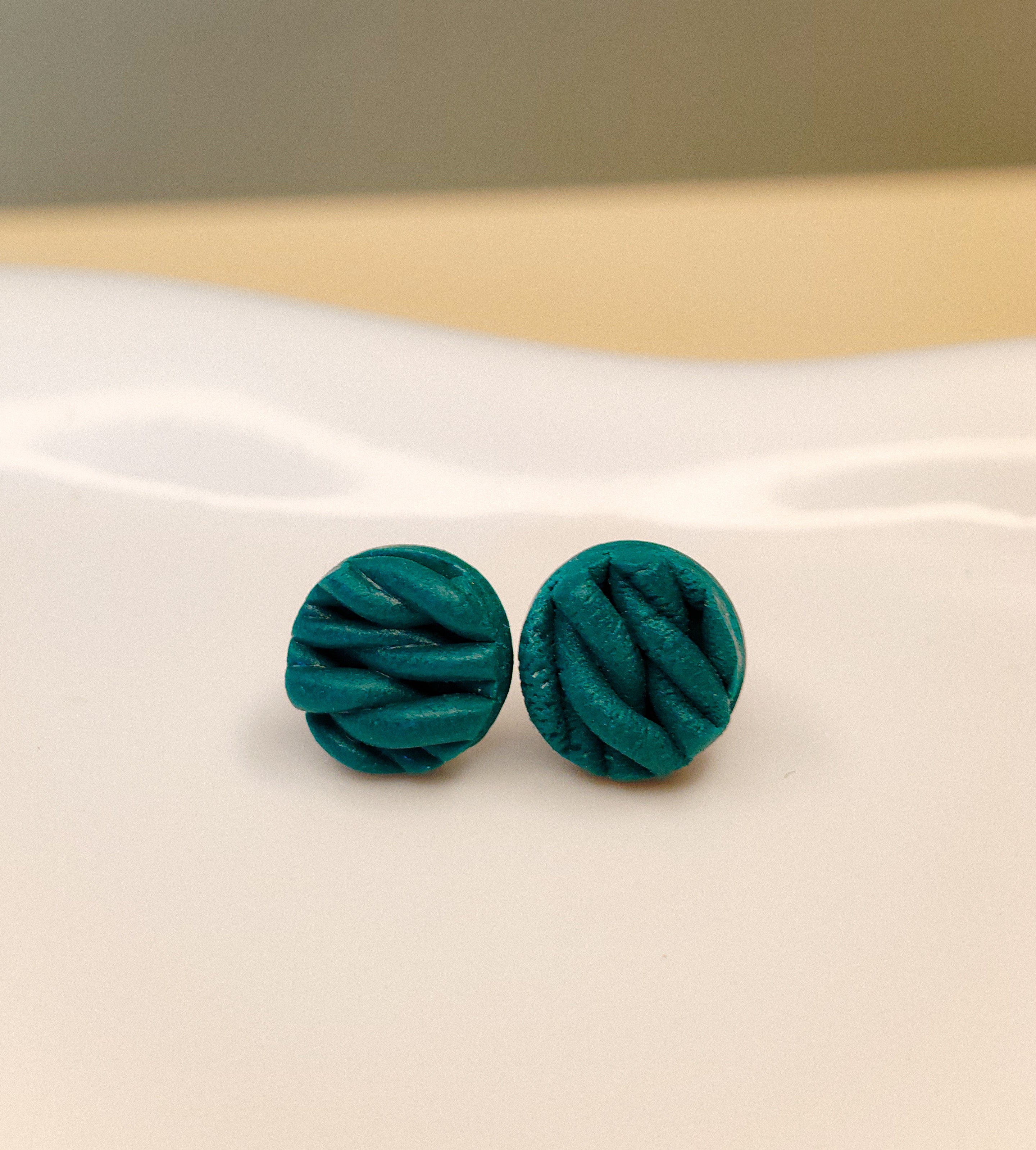 Knitted Evergreen - Studs
