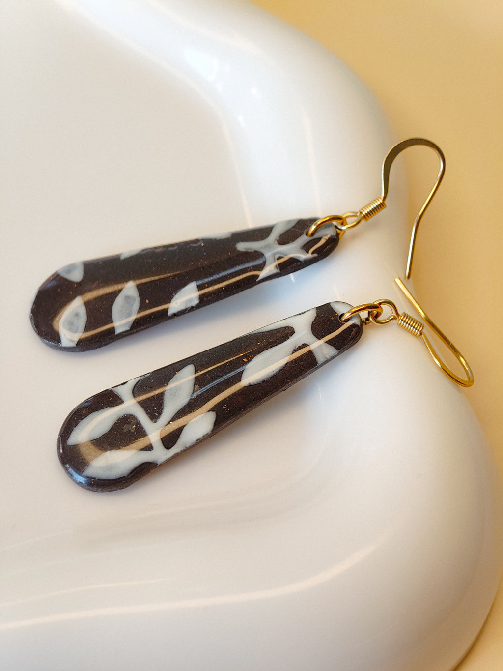 Woodland Leaves - Leafline