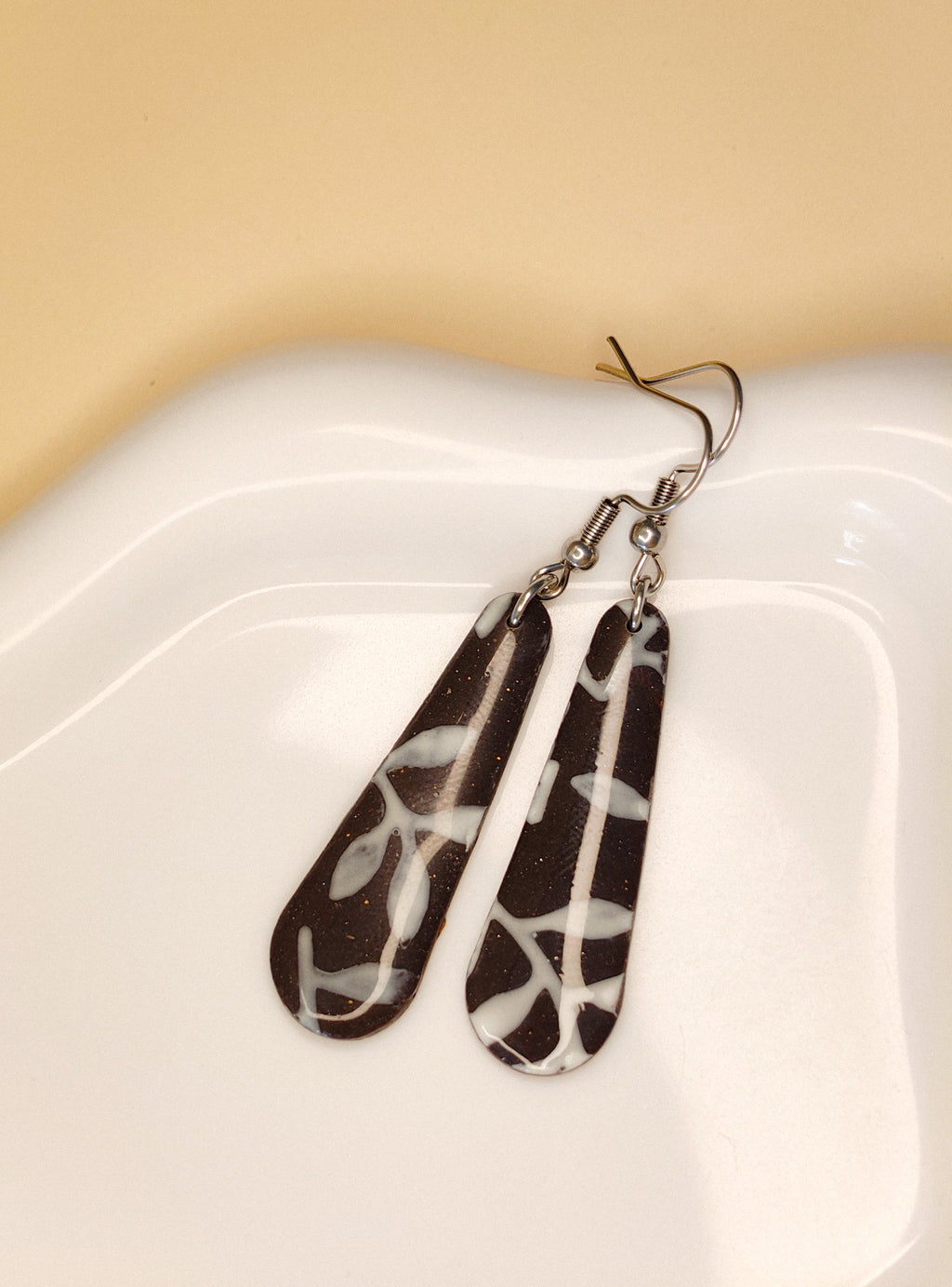 Woodland Leaves - Leafline