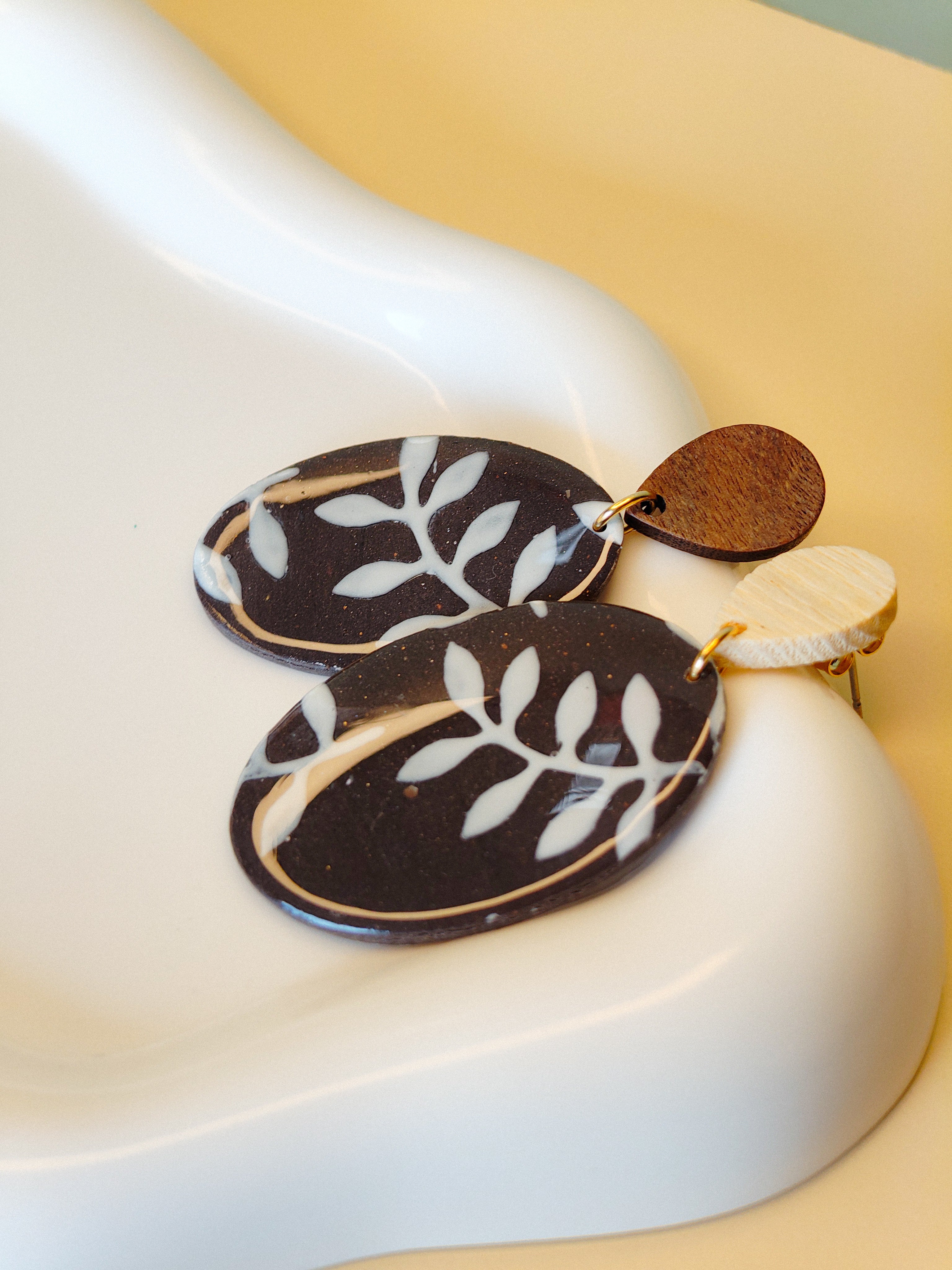 Woodland Leaves - Forest Echo