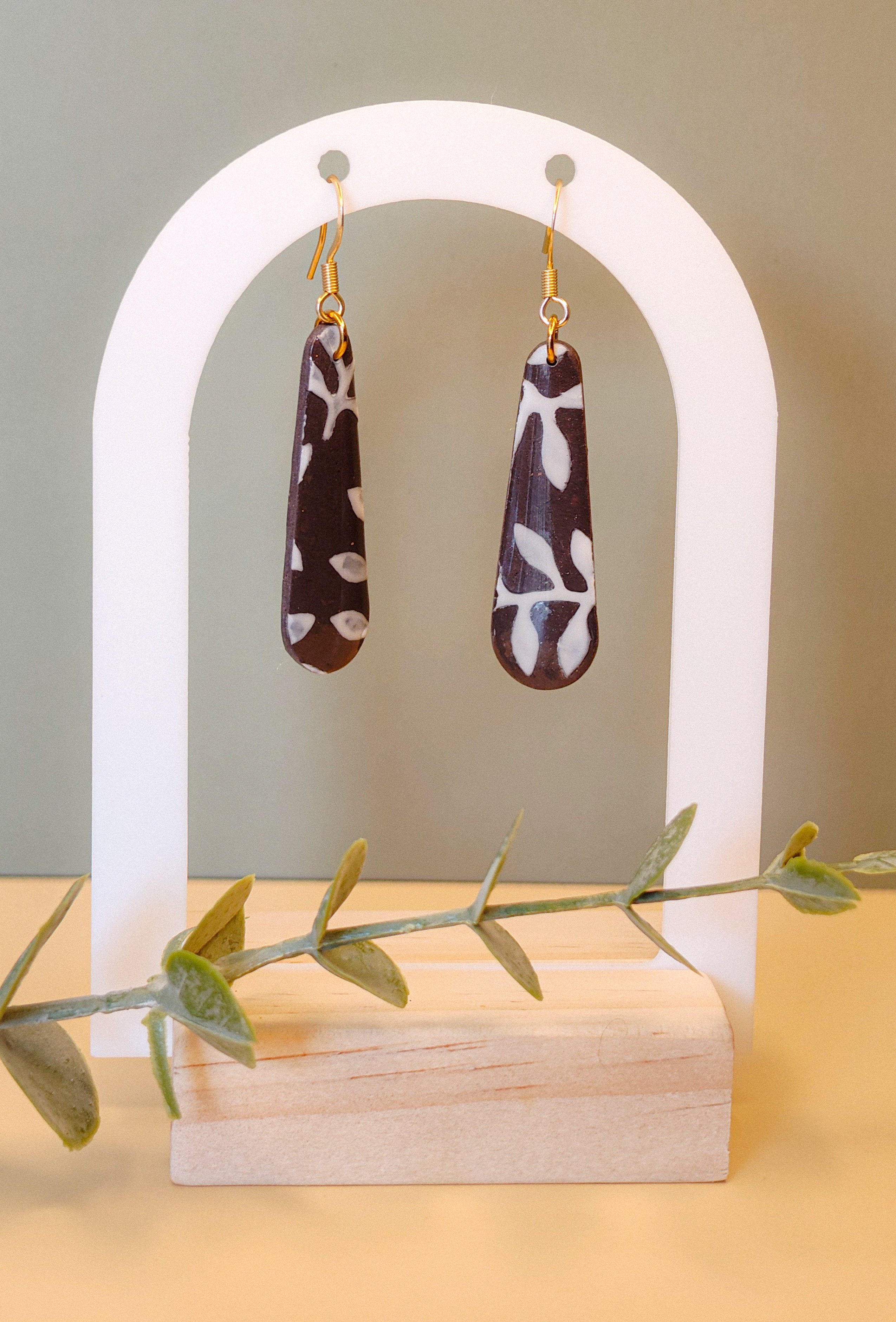 Woodland Leaves - Leafline