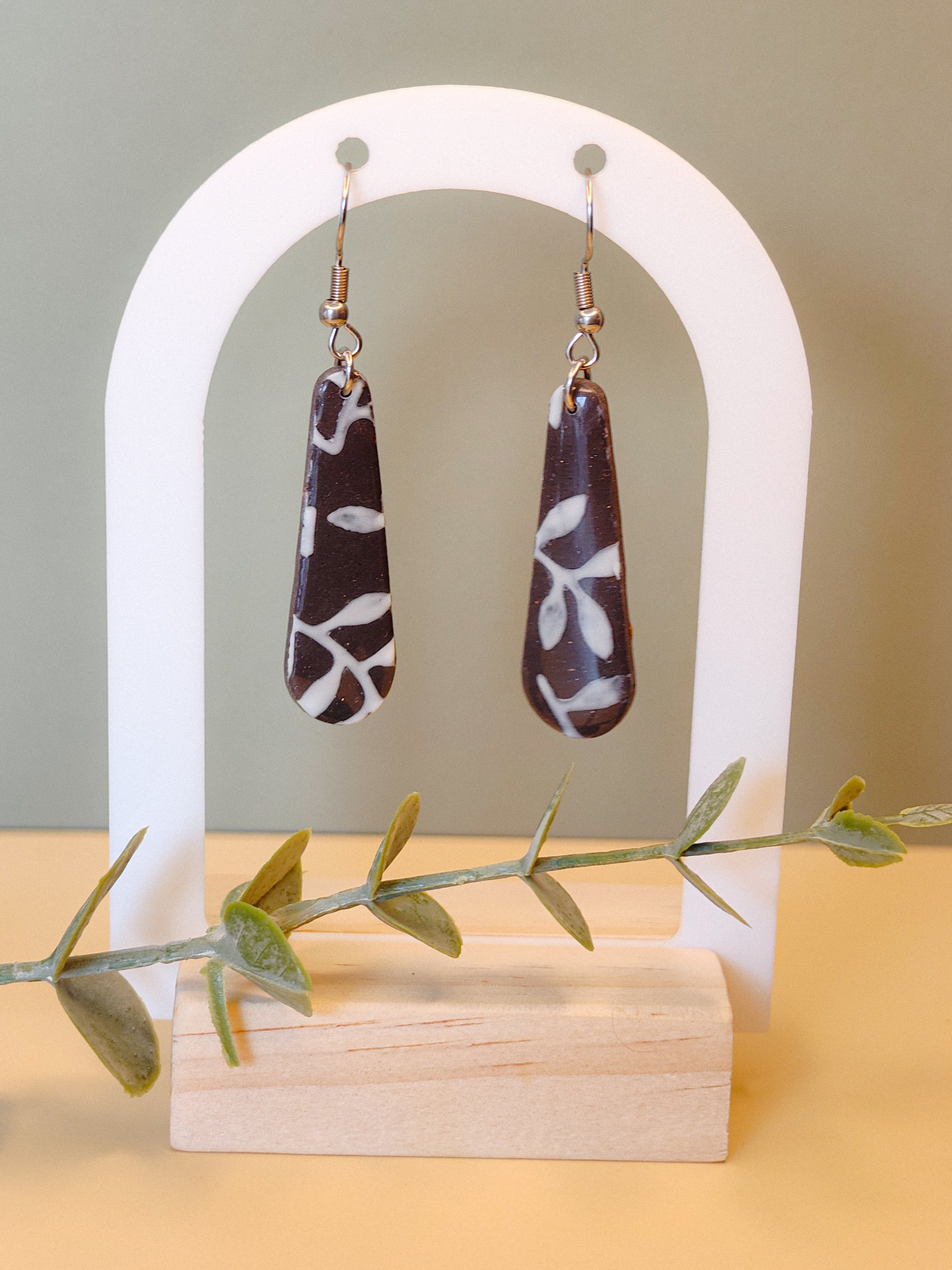 Woodland Leaves - Leafline