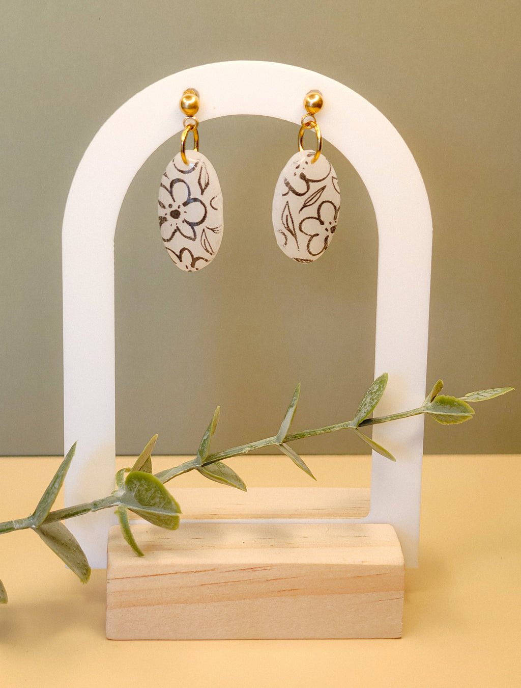 Black & White Blossoms - Noirflora