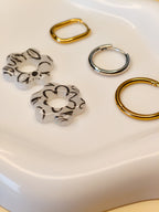 Black & White Blossoms - Ink Flower Mix&Match