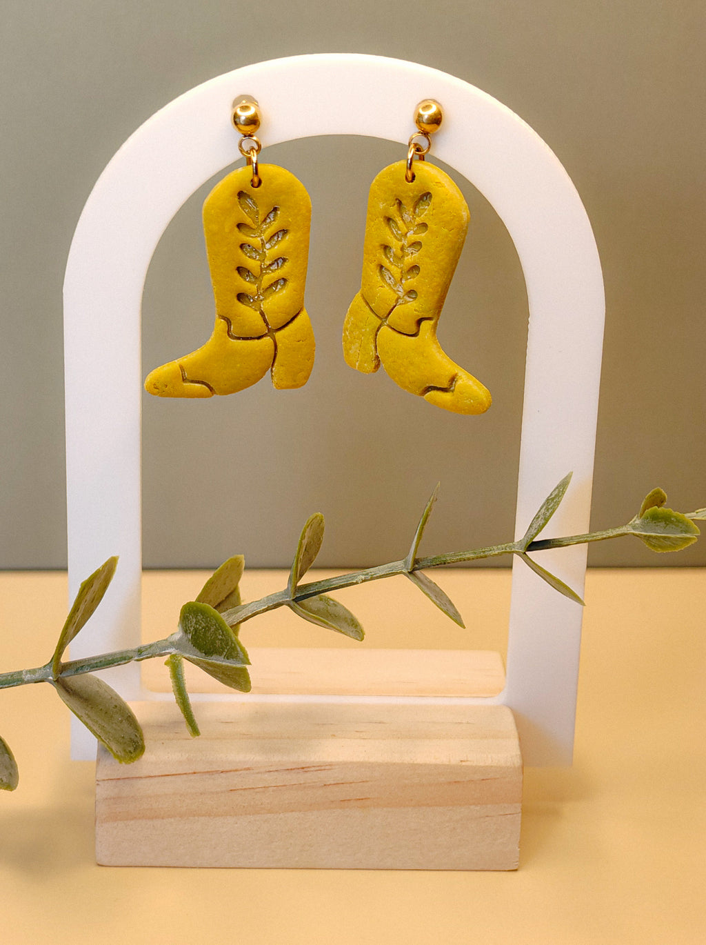 Western Hats & Heels - Yellow