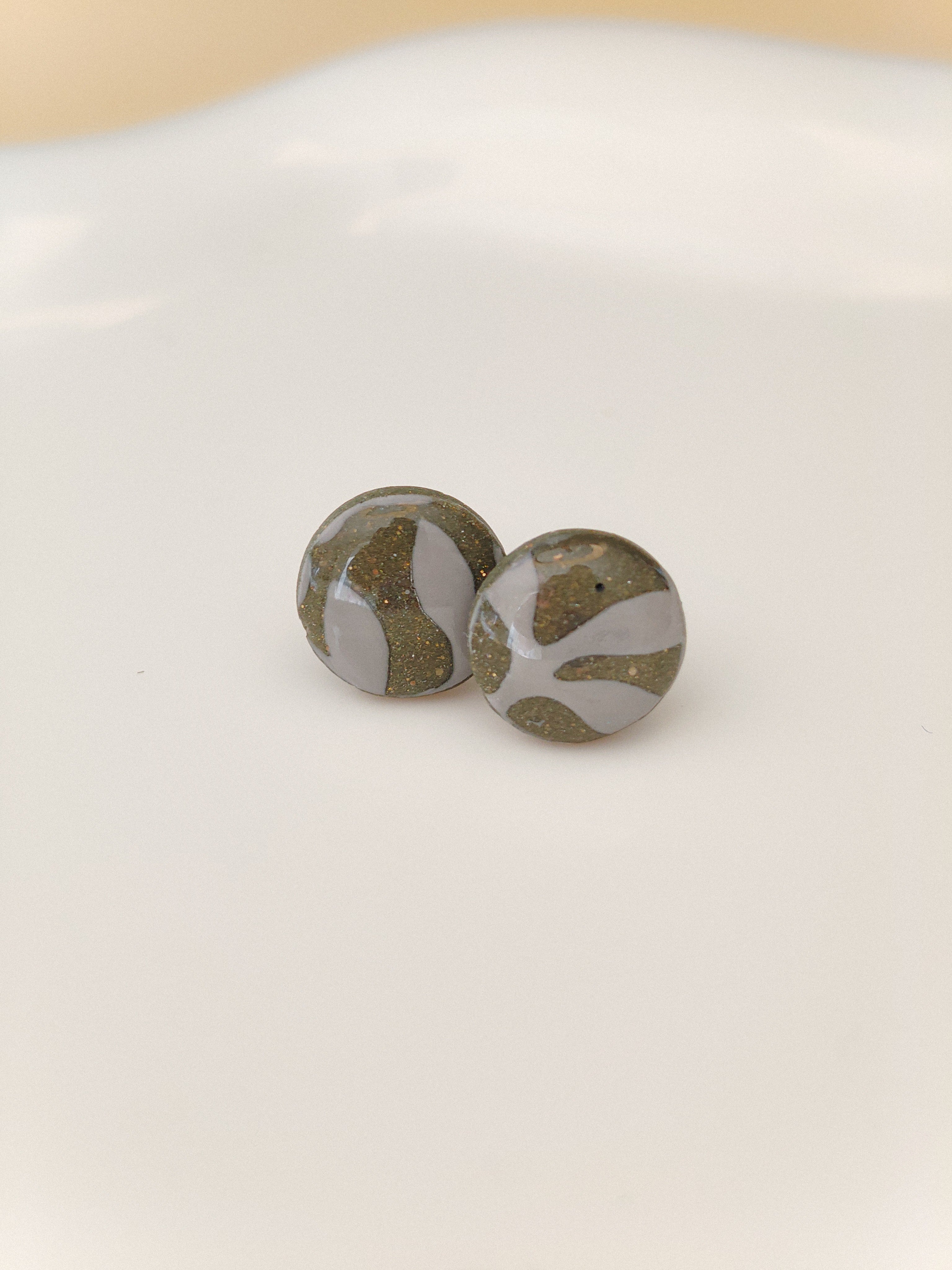 Terra Elegance – Olive Studs