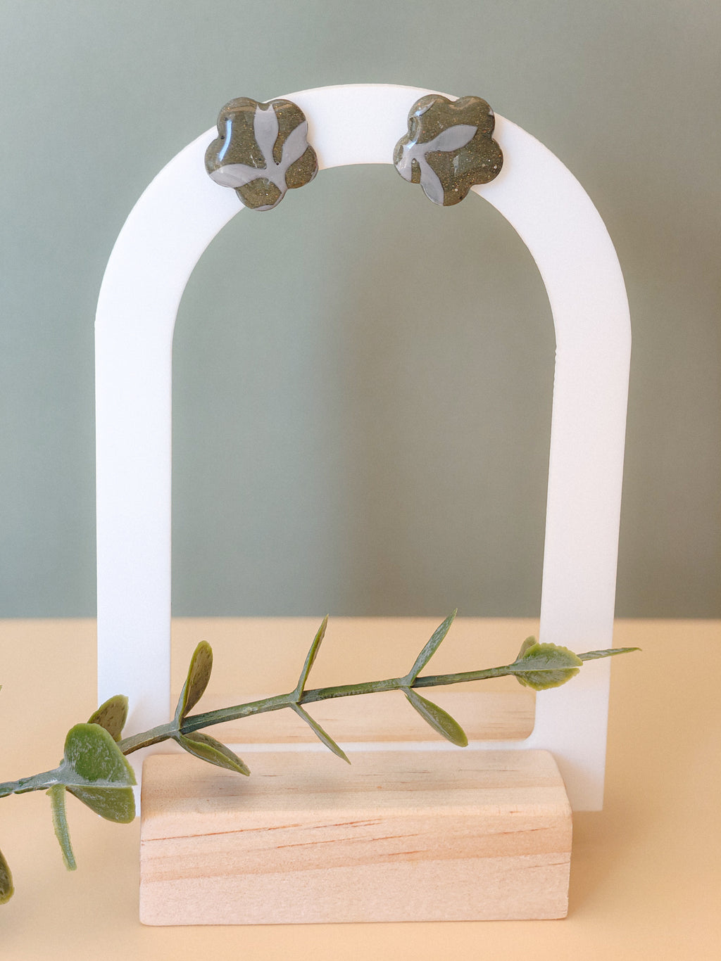 Terra Elegance – Olive Bloom Studs
