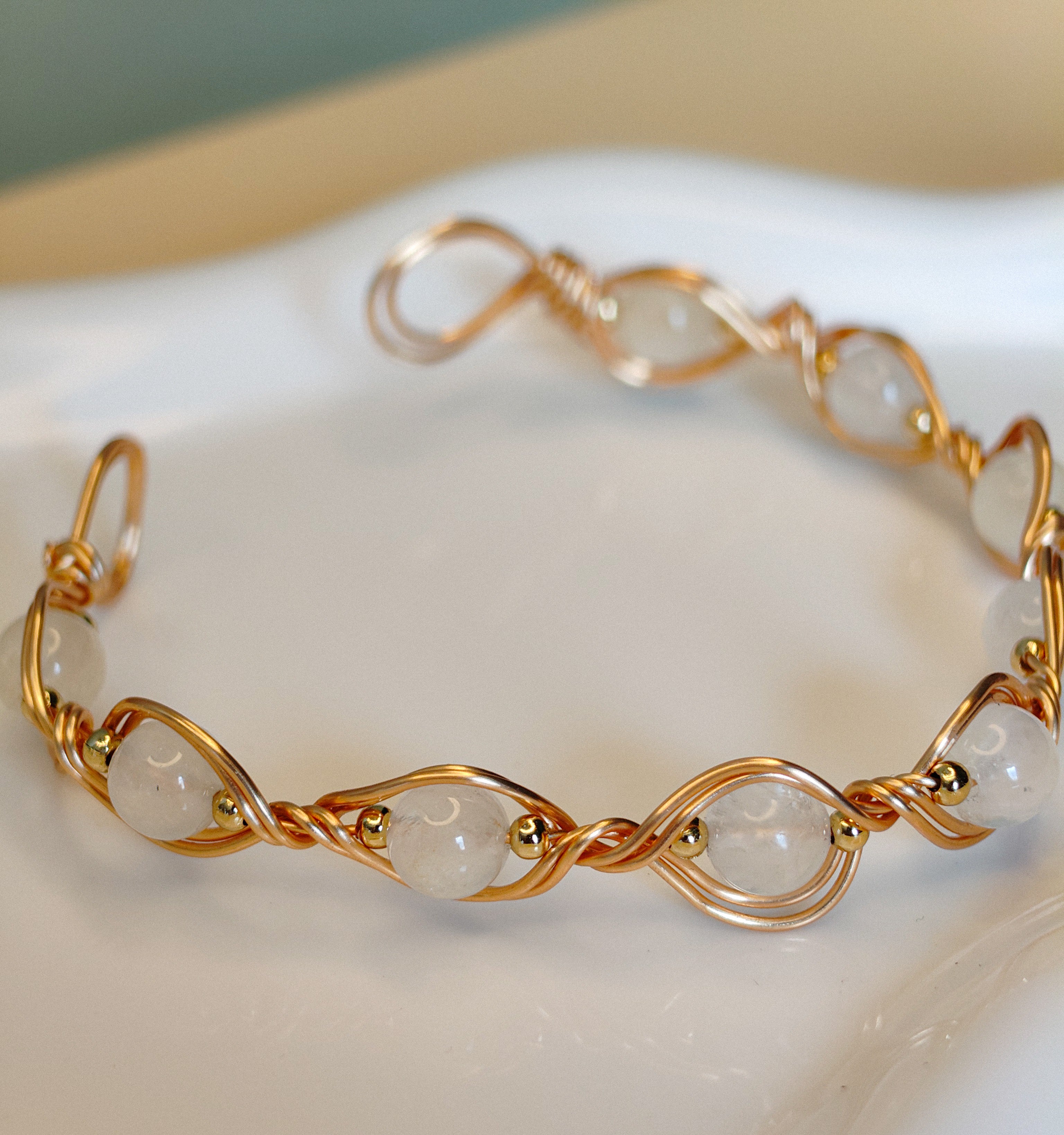 Golden Thread – Double Wave – White - Bracelet