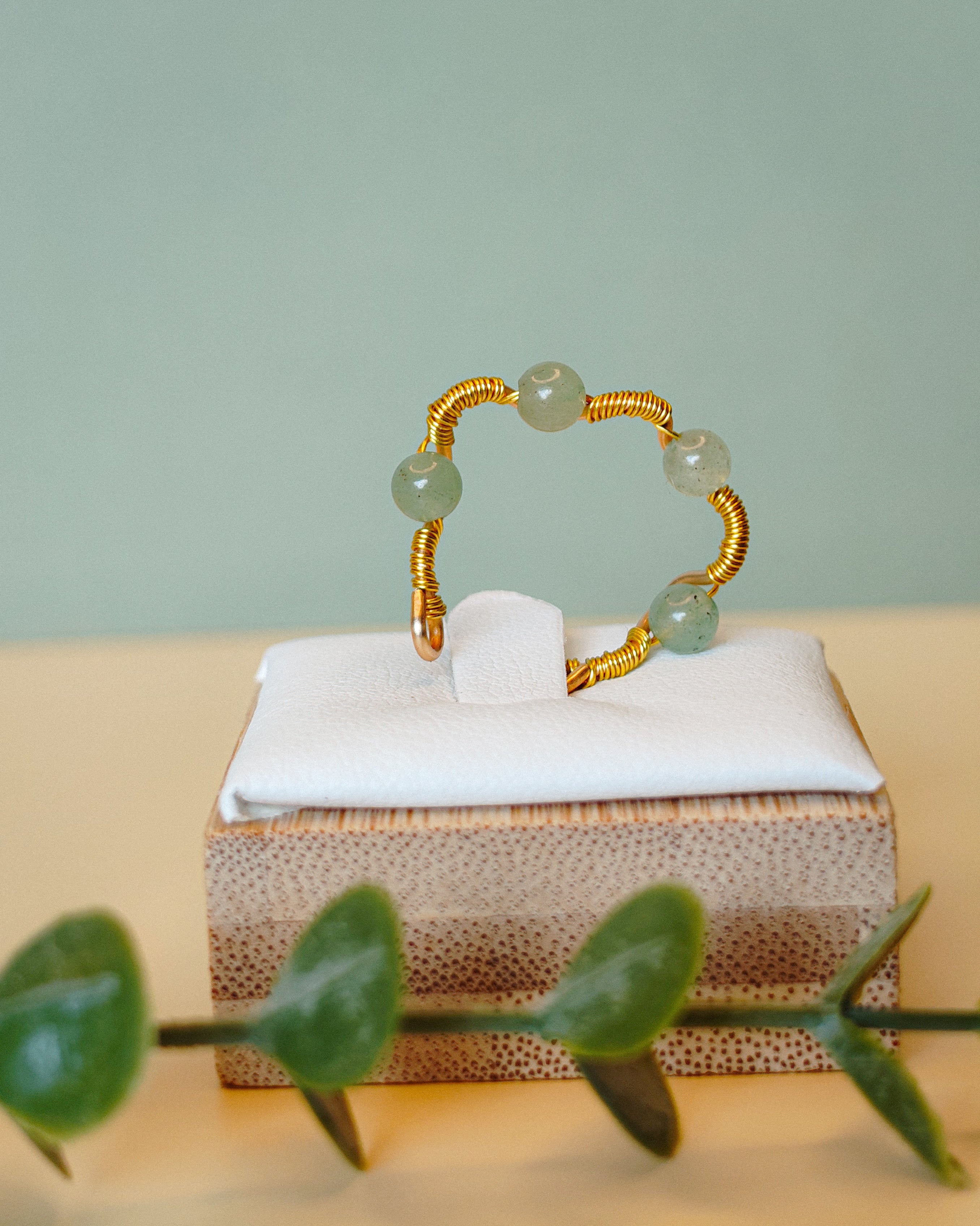 Golden Thread - Wave - Light Green - Ring