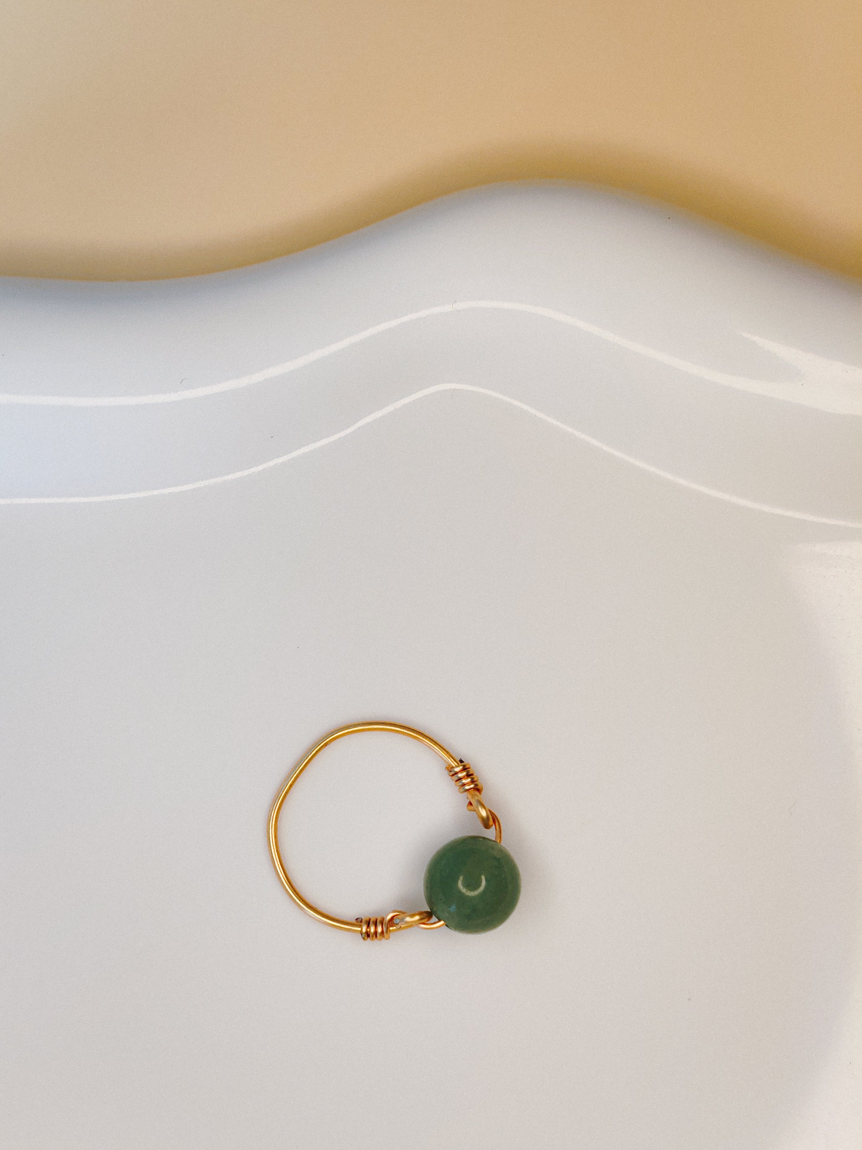 Golden Thread - Loop - Light Green - Ring