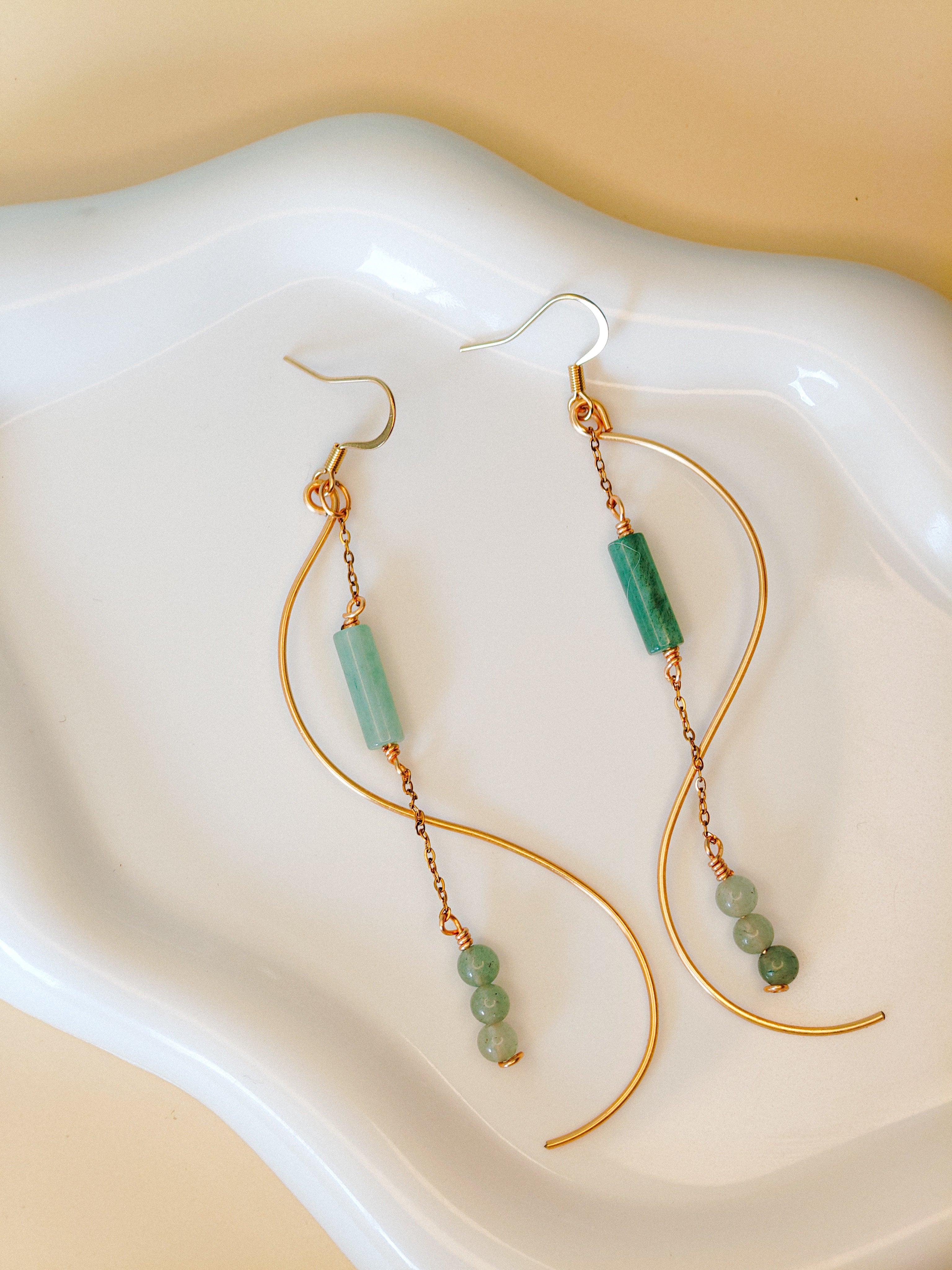 Golden Thread - Wave - Light Green - Earrings