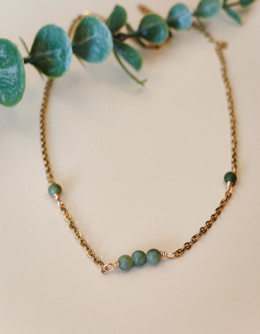 Golden Thread - Balance - Green - Necklace