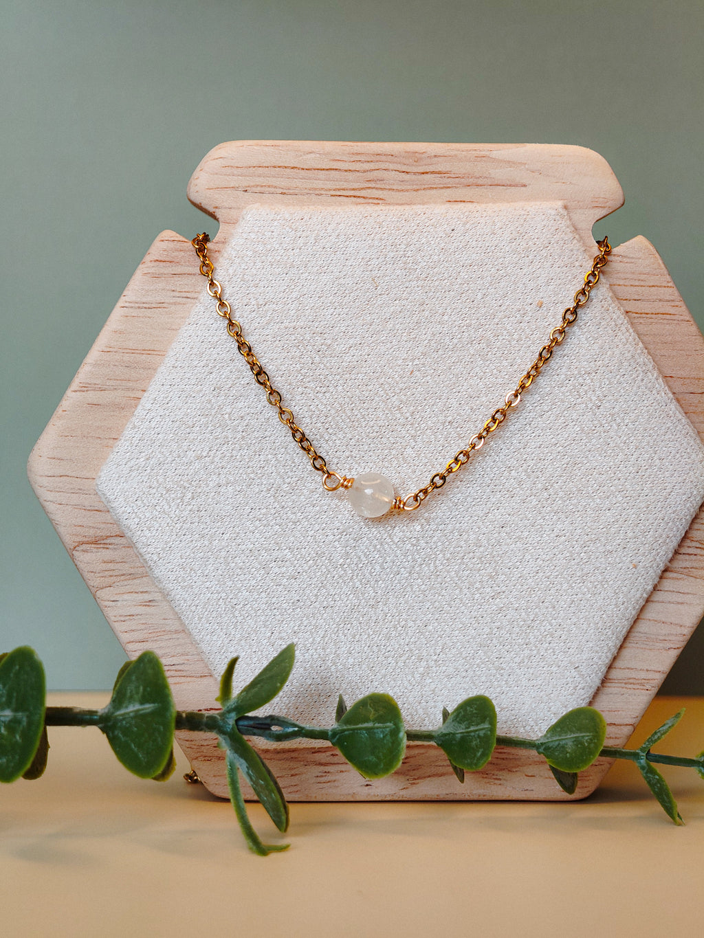 Golden Thread - Core - White - Necklace