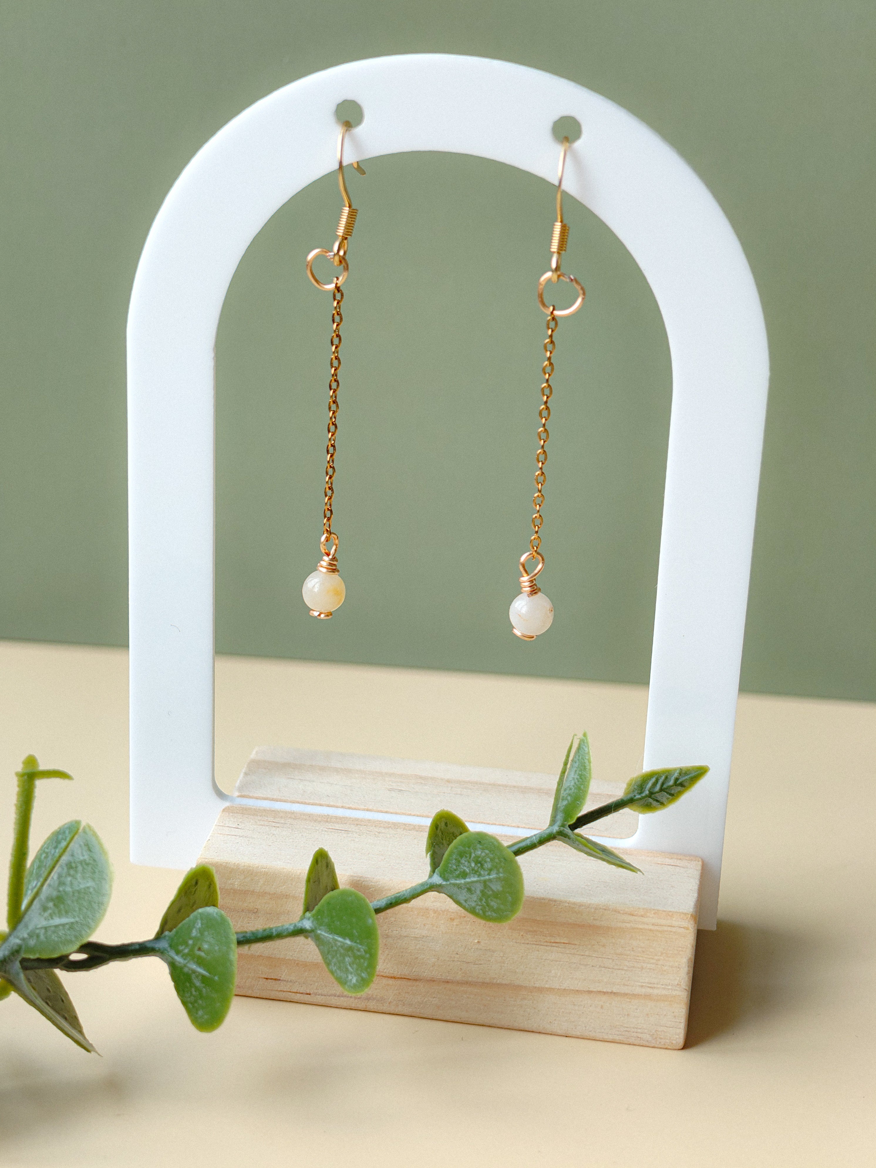 Golden Thread - Dangle - White - Earrings
