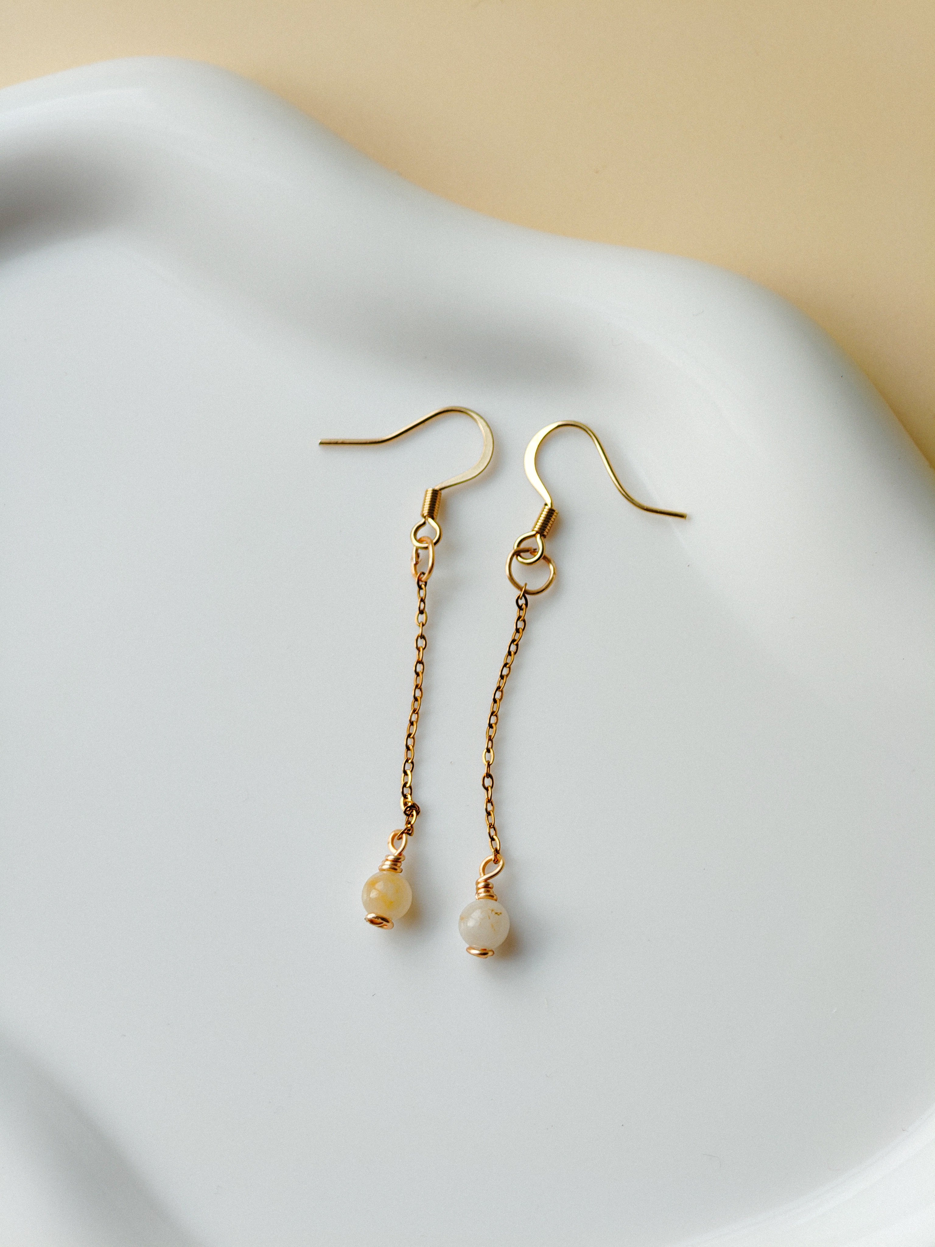 Golden Thread - Dangle - White - Earrings