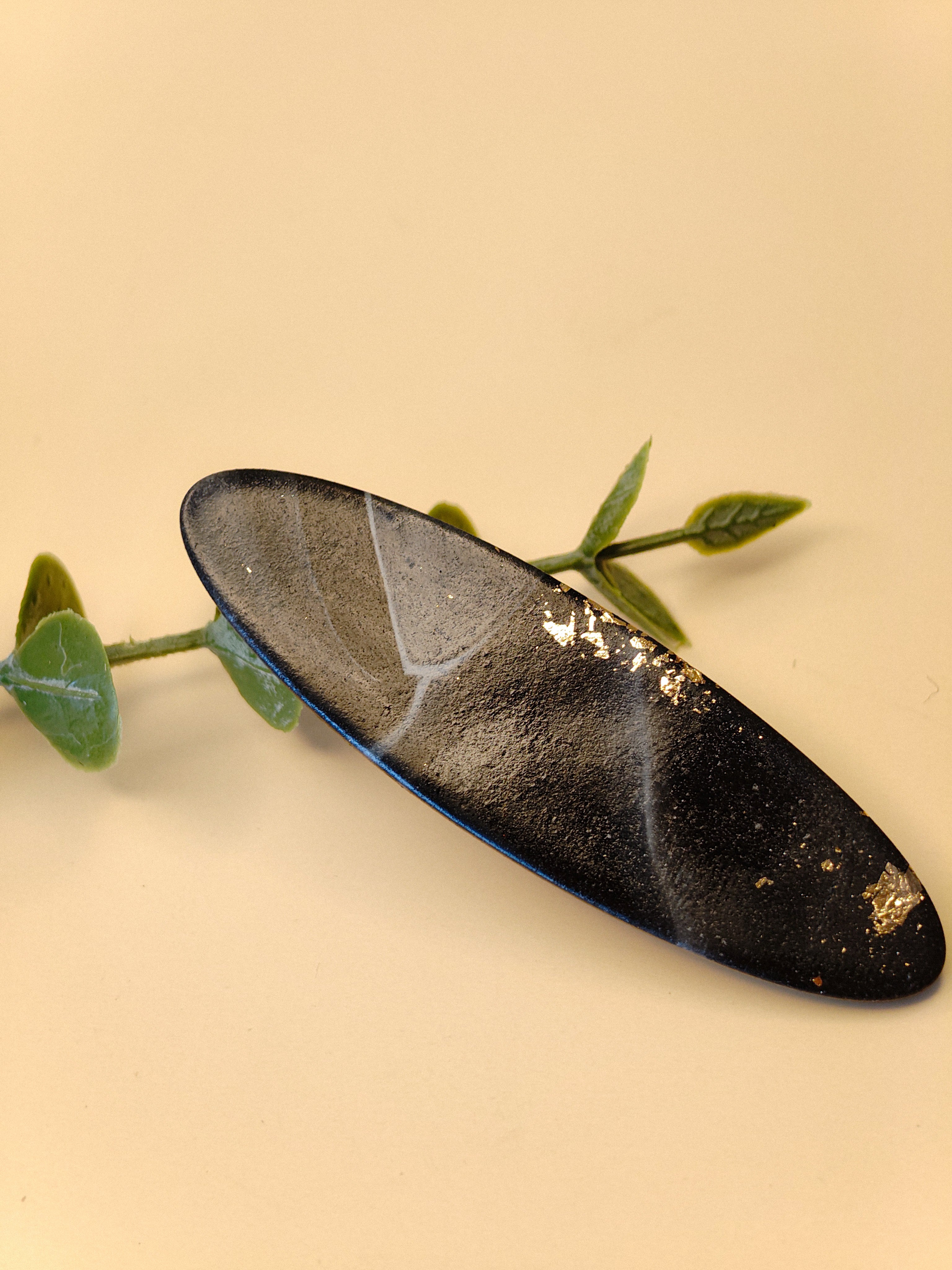 Marbled Gracefully - Granite Clip